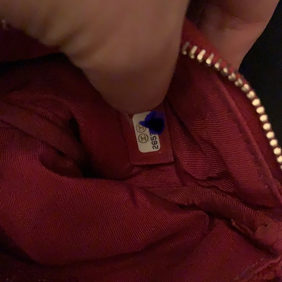 Chanel O pouch. Caviar red. Comes with box and proof of authenticity. - Picture 10 of 13